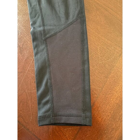 ZYIA Active Momentum Brilliant Hi-Rise 7/8 Ribbed Moto Leggings Black Size 8-10 - Picture 8 of 9